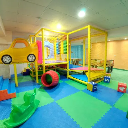 شقة فندقية Complex Kamelia 4*
