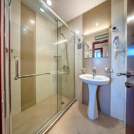 Complex Kamelia Aparthotel