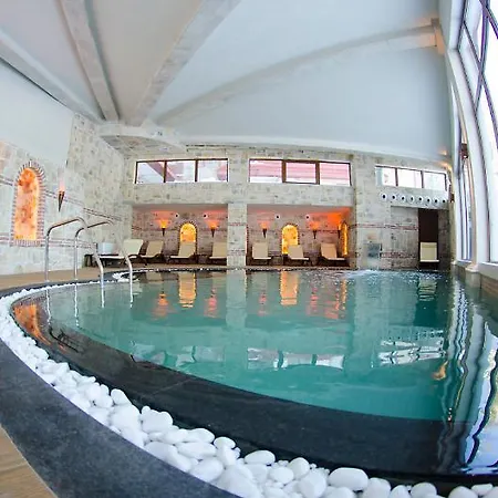 Aparthotel Complex Kamelia 4*