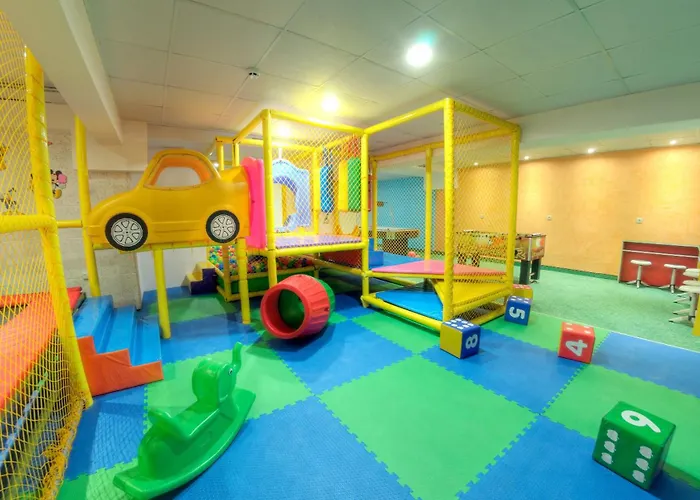 Aparthotel Complex Kamelia 4*